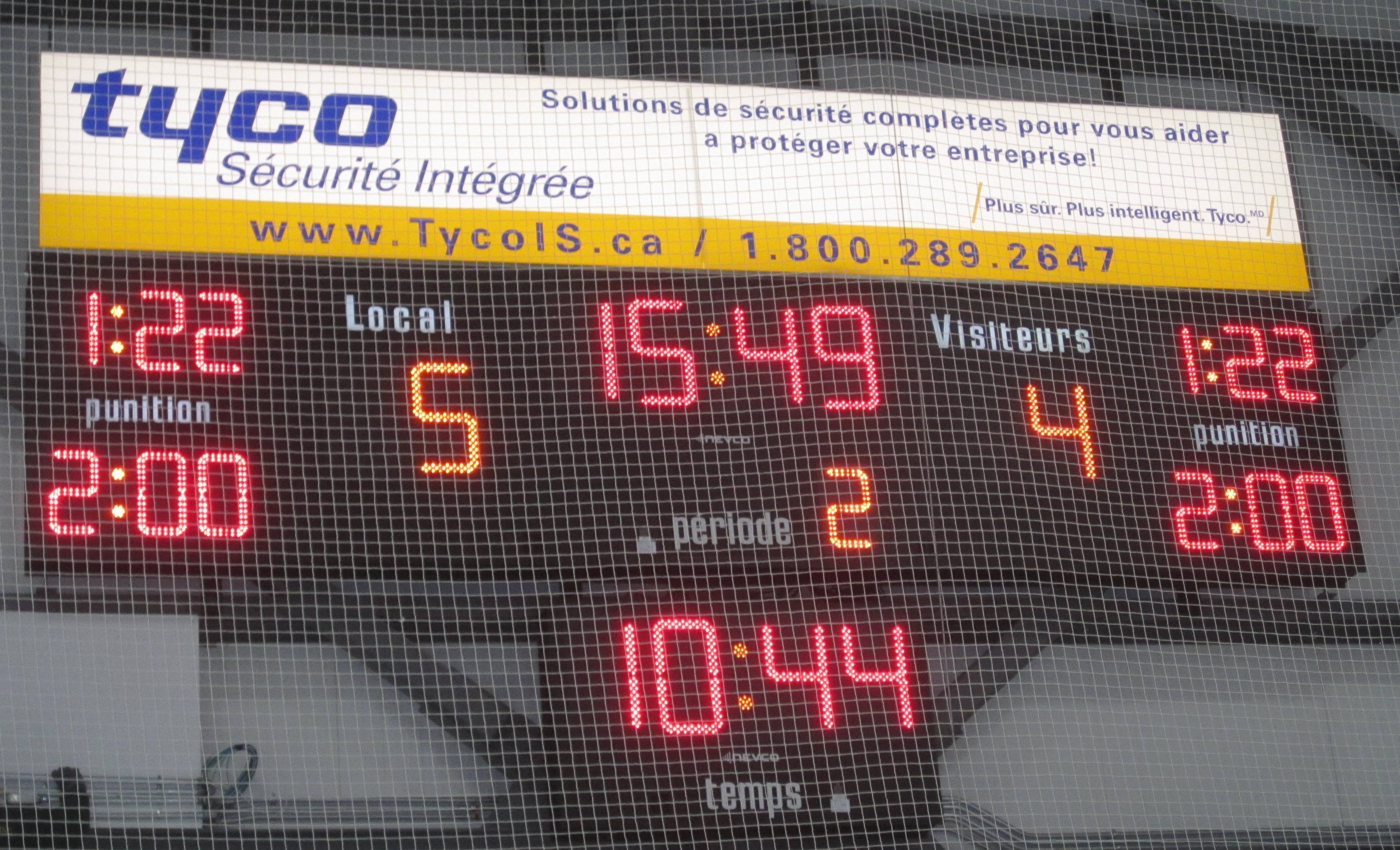 Nevco est le leader dans le monde sportif, la majorité des arénas du Québec et des Maritimes possède un tableau de pointage de  hockey .